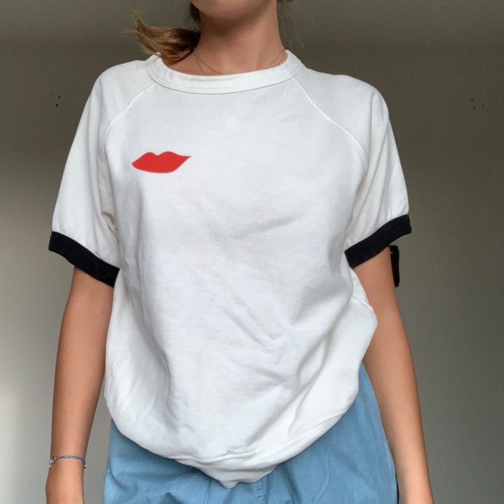 Claire V. T-shirt